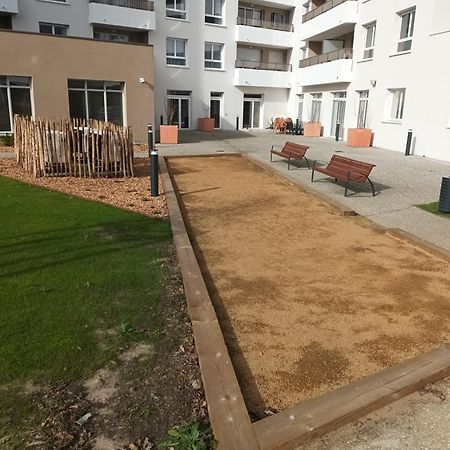Domitys Les Craies Blanches Aparthotel Mont-de-Marsan Exterior foto