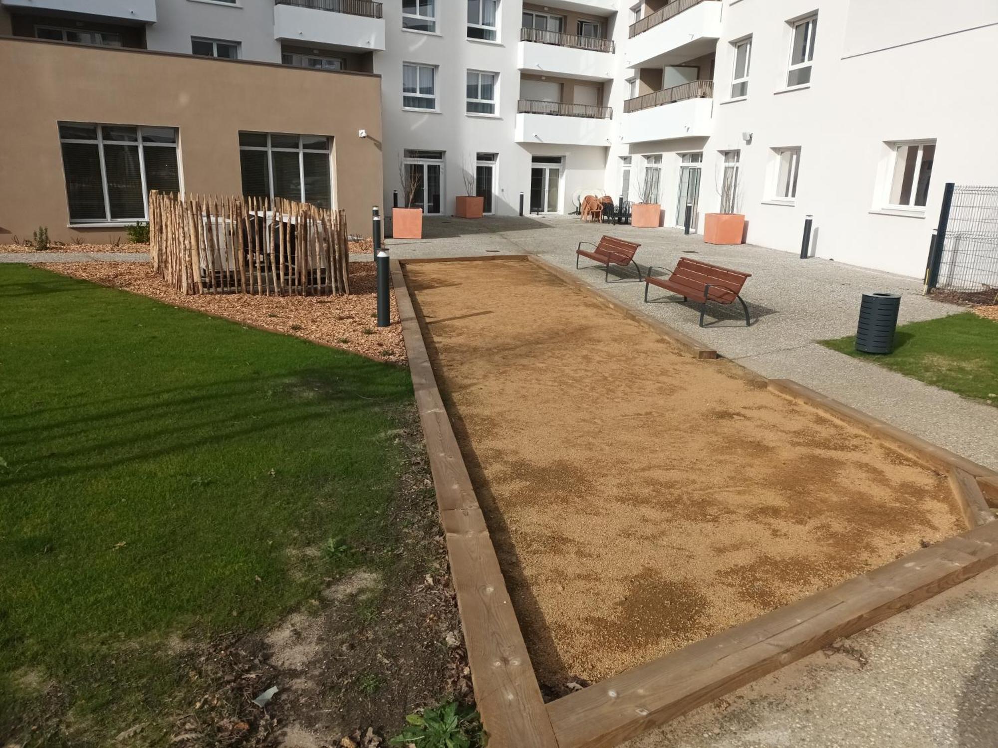 Domitys Les Craies Blanches Aparthotel Mont-de-Marsan Exterior foto